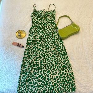 Dynamite Spaghetti Strap Midi Dress. Green & White Pattern XS Perfect condition